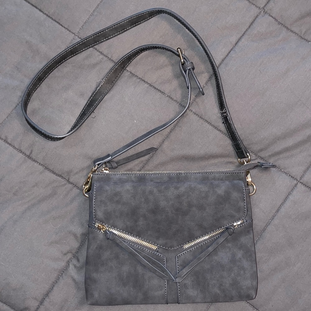 🔘 Gray suede purse 🔘